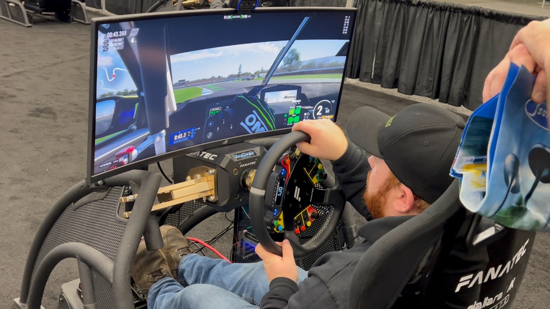 For SIM racers, there’s lots to see at the Performance Racing Industry ...