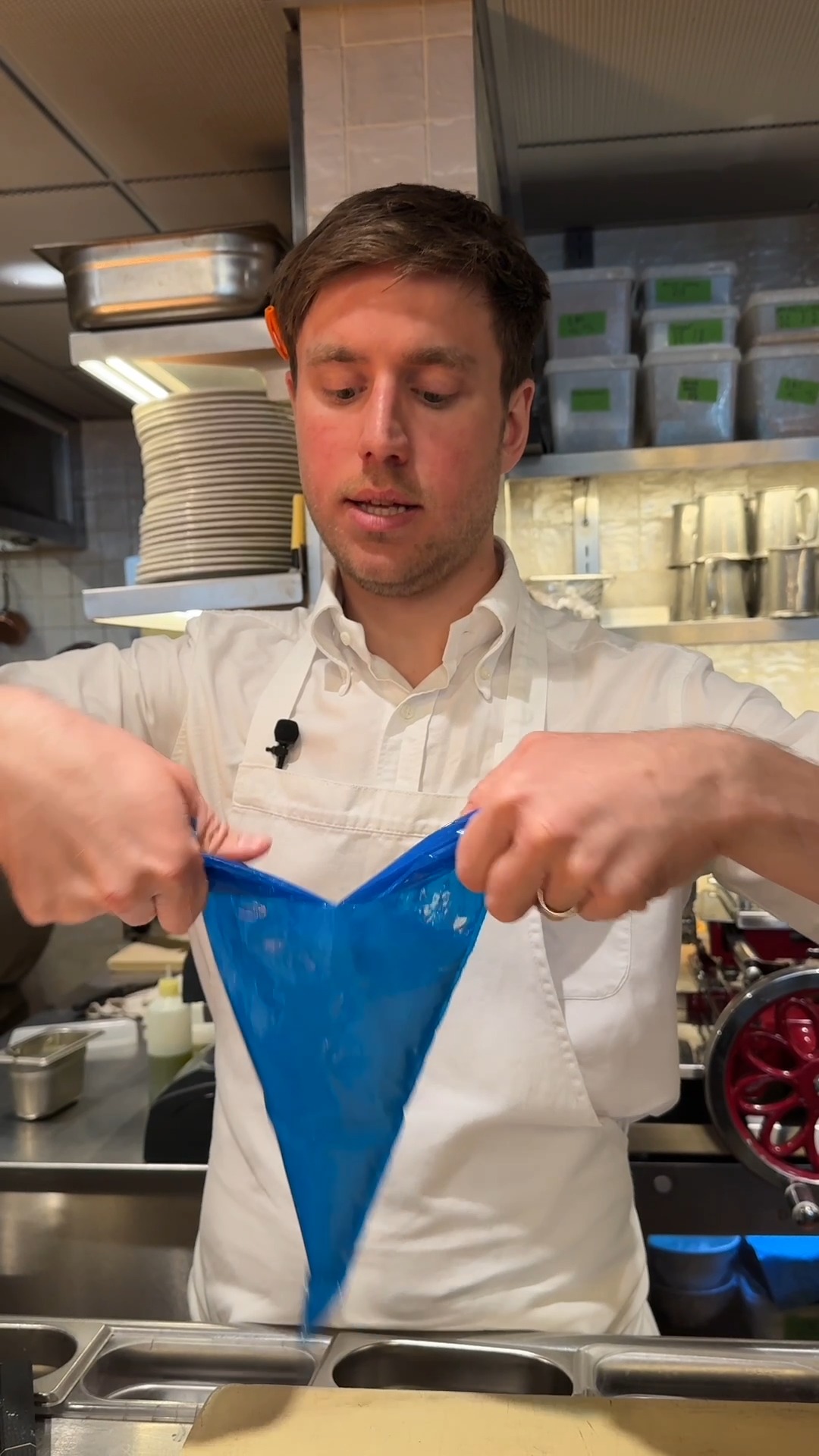 CHEF TIP - How to tie a pipping bag | Matthew Ryle | Facebook