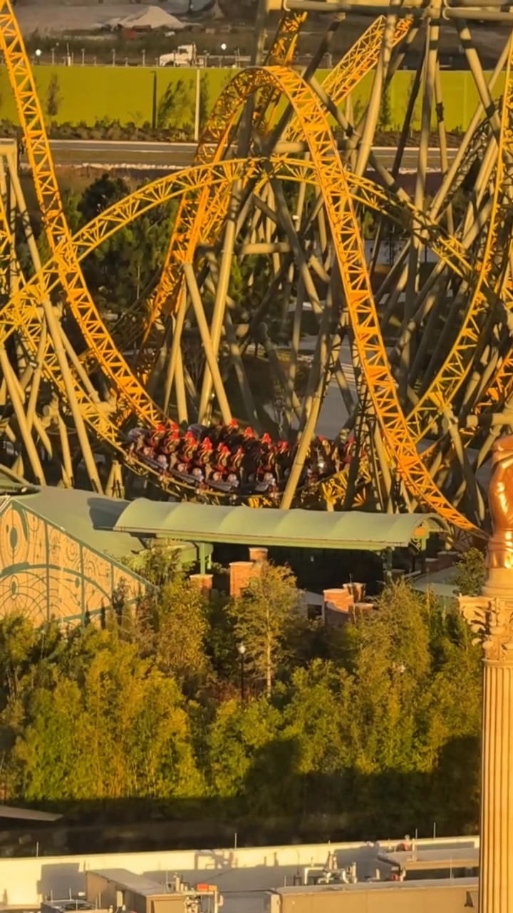 Stardust Racers mag keinen Regen und Temperatursturz! Der MACK Rides ...