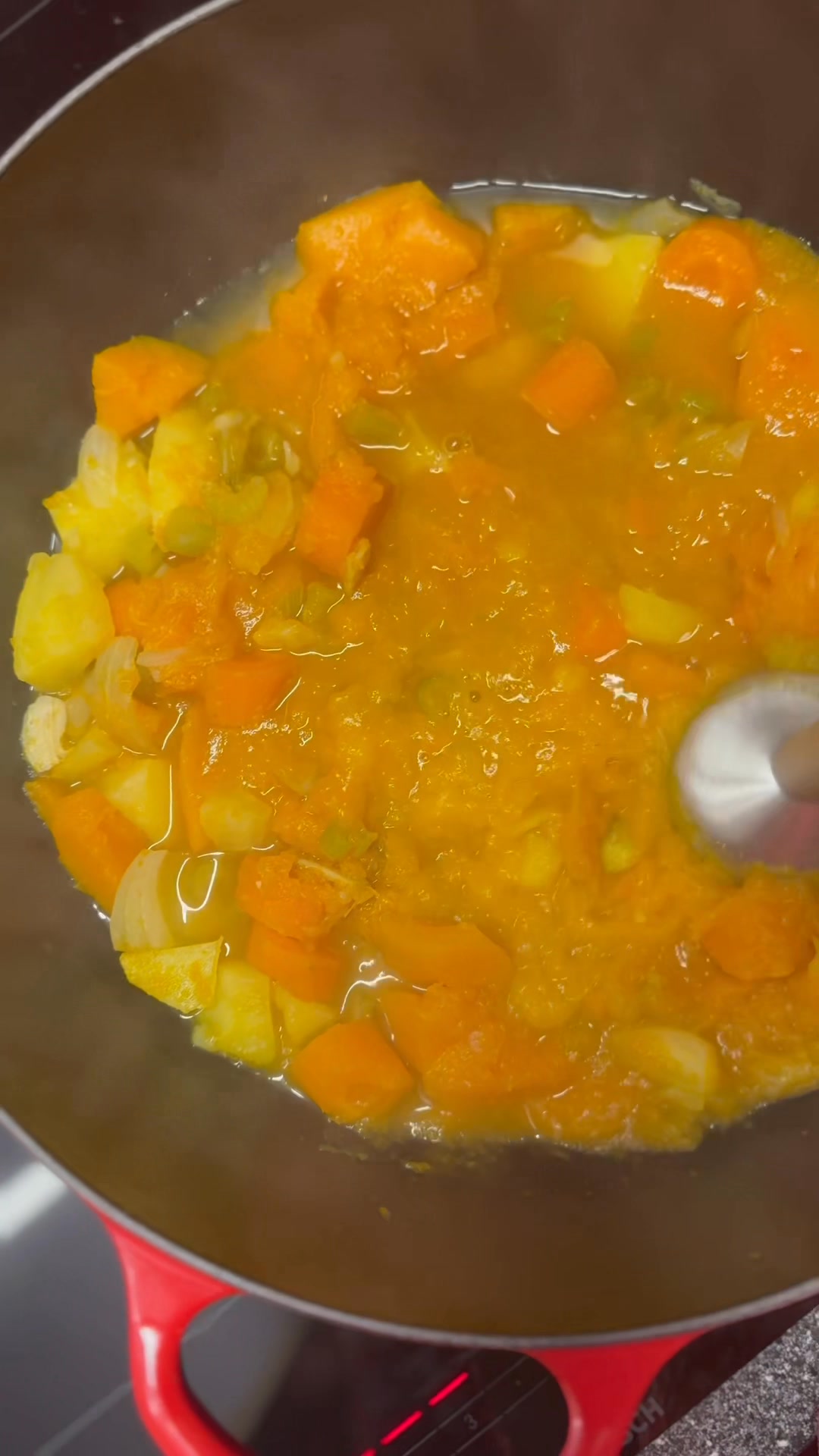 🧡 Mettandi og kremut Hokkaido súpan við súrróma 🥣 Ein perfekt heystlig ...