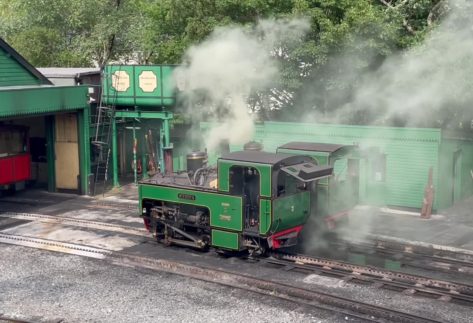 Prepping loco’s 3 and 5 ready for their climb up Snowdon to Clogwyn ...