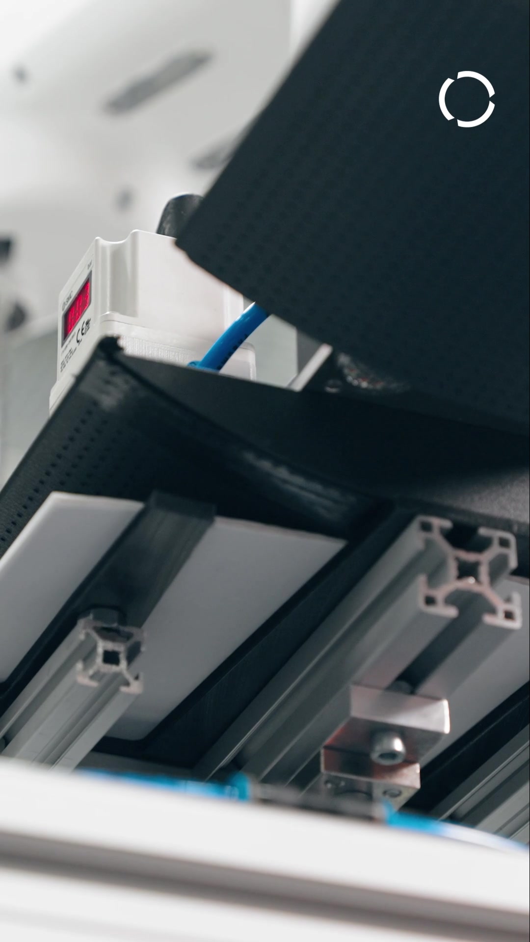 Producing battery cells sustainably and flexibly? Automation makes it ...