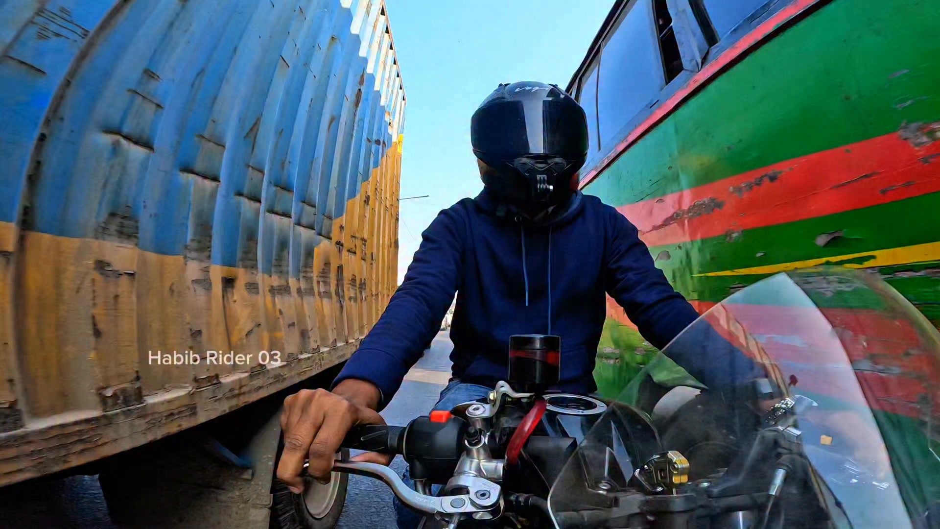 জ্যামের মধ্যে বাইকের সুবিধা🏍️🤟🚀 #habibrider03 | Habib Rider 03 | Facebook