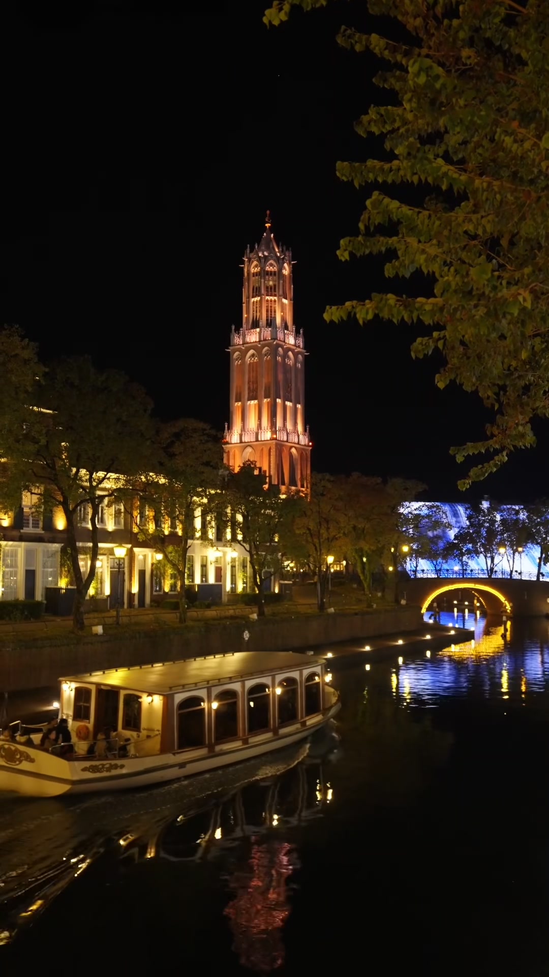 Enter a fairytale world✨ ⠀ At Huis Ten Bosch, storybook streets