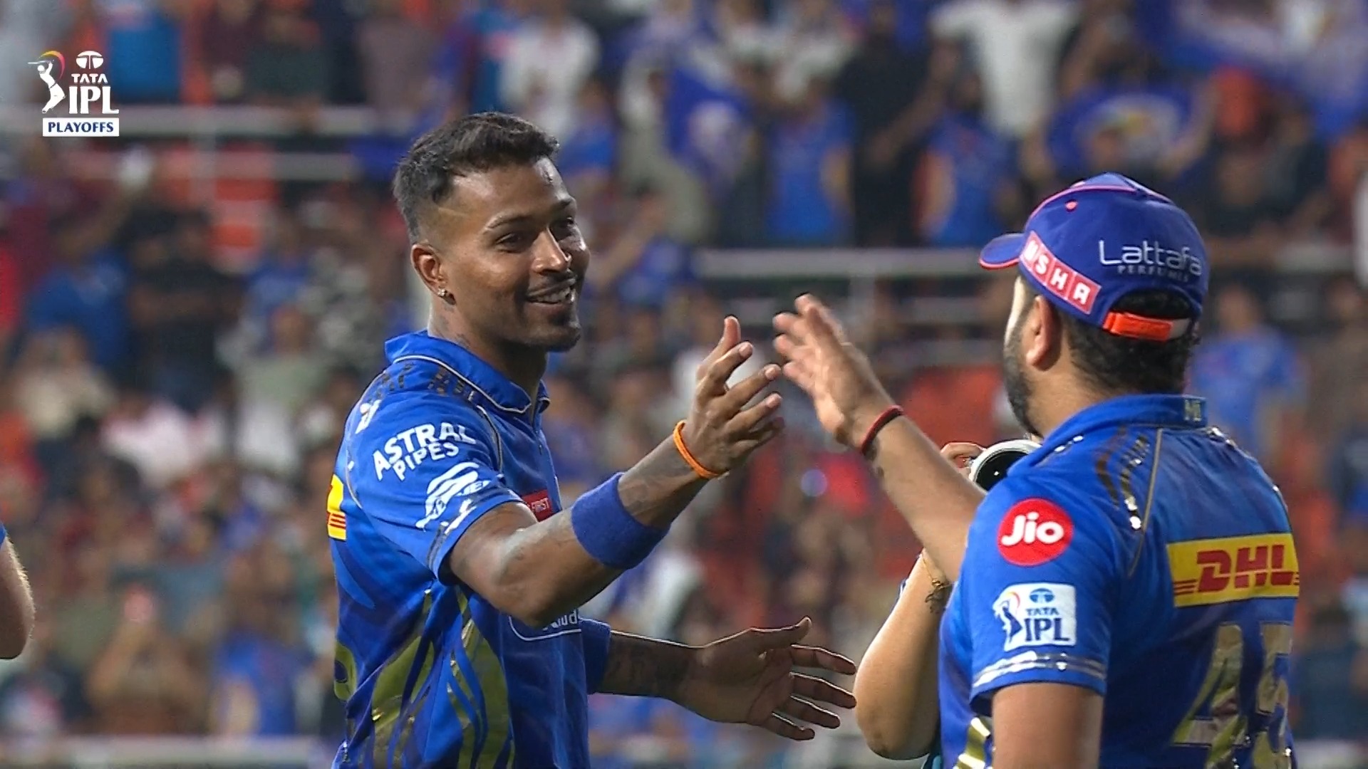 𝙈𝙄-𝙜𝙝𝙩𝙮 effort on a 𝙈𝙄-𝙜𝙝𝙩𝙮 occasion 💙 Mumbai Indians seal the # ...