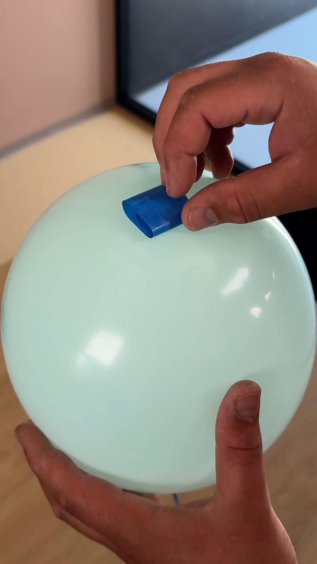 Easy balloon stick hack | Craft Pop Max | Facebook