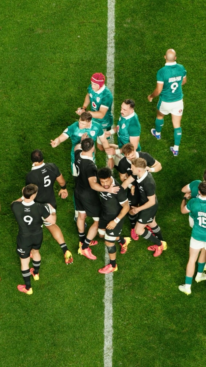 ALL BLACKS サイン入り集合写真ポスター オールブラックス 2025 ポスター