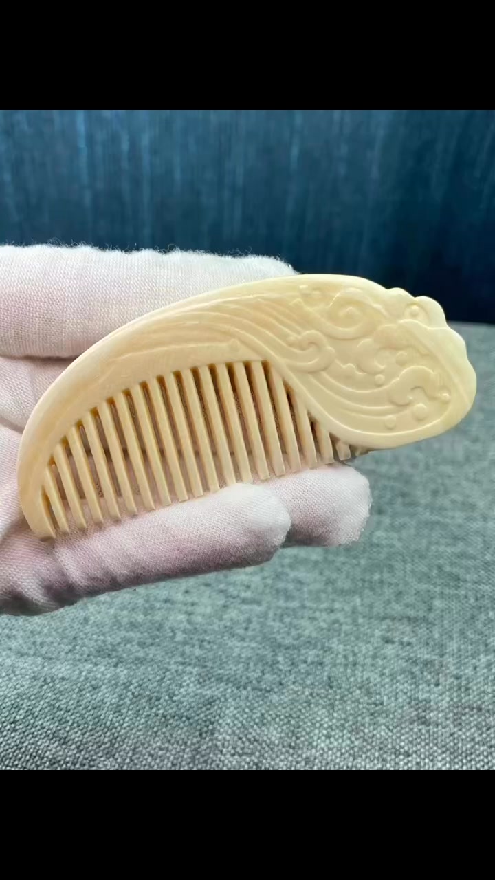 天然マンモス牙美しい手作り彫刻 一櫛百順 髪櫛(21g) | 陳雲霞