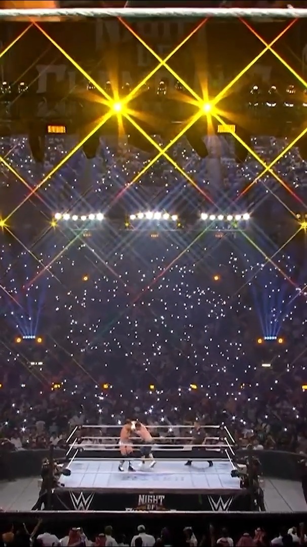 これが最後！ ジョン・シナ vs CMパンクの伝説の一戦‼️ #WWENOC | WWE