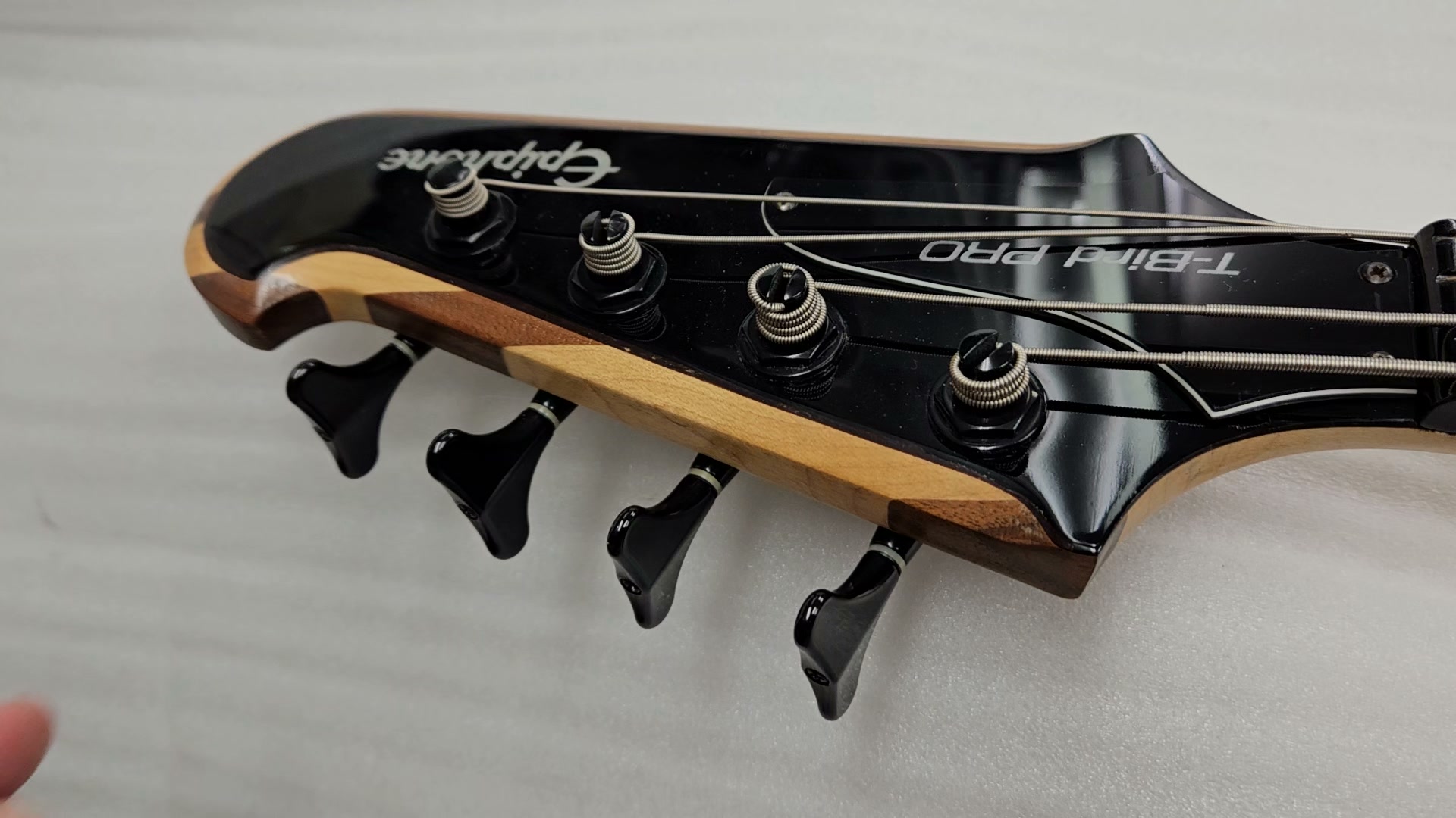 FLAMES Custom Guitar Shop | Kawasaki-shi Kanagawa