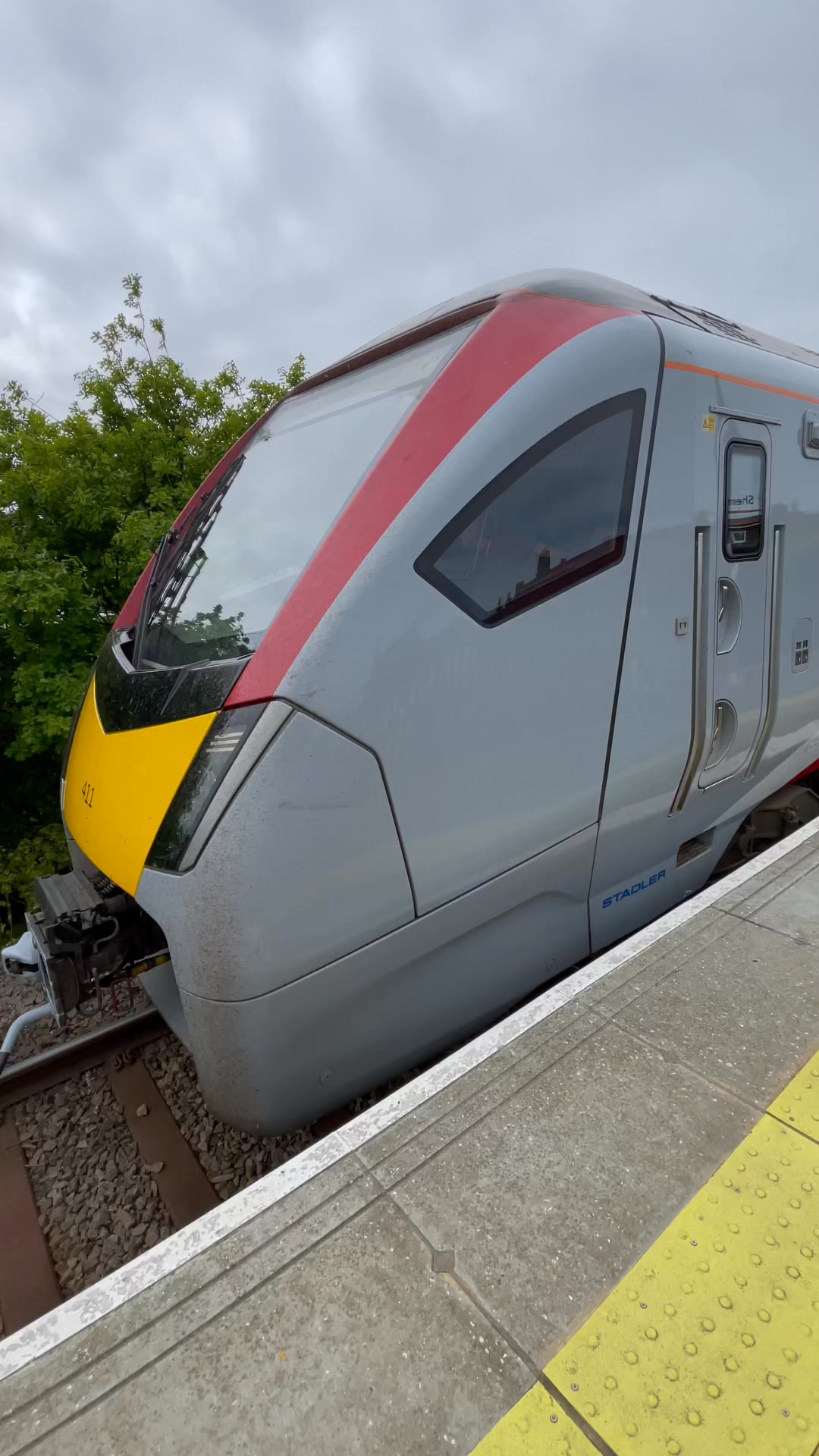 Class 755 (755411) bi-mode unit heading off from Sheringham station in ...