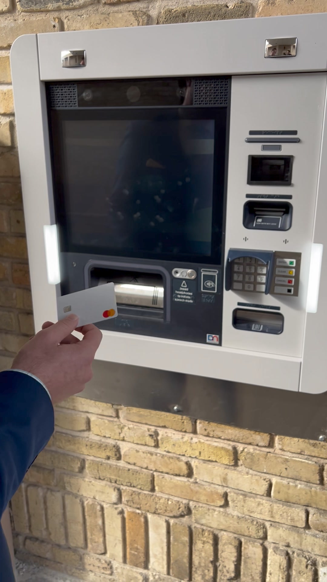 Debit card insert method #fsbuvalde #NewATMs | First State Bank of ...