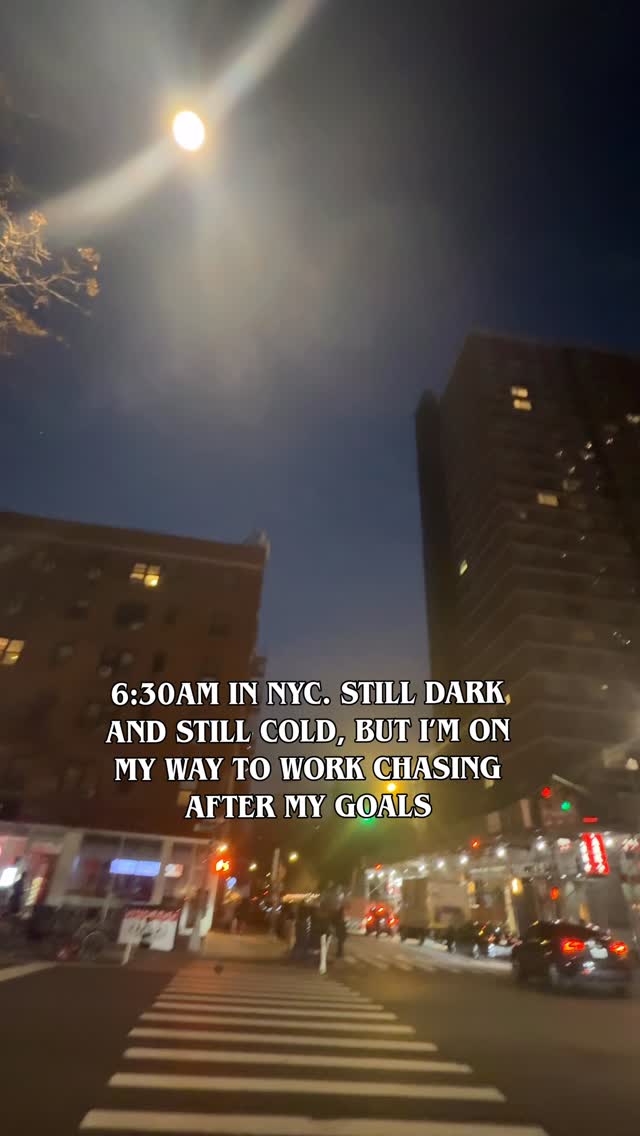 6:30am in NYC. Still dark and still cold, but I’m on my way to work ...