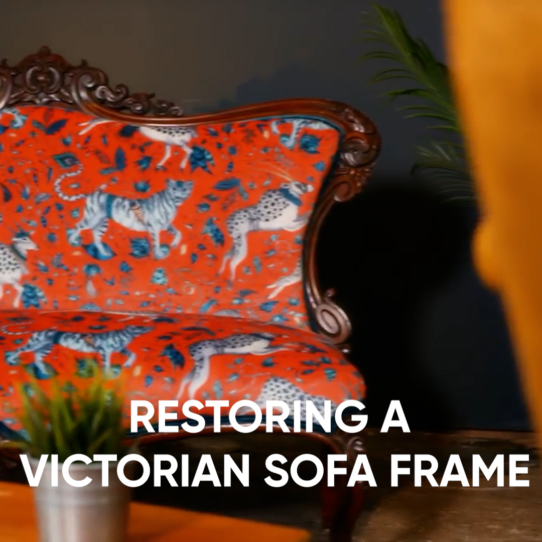 マイルズ・バーケット・フォスター『椅子を直す人』イギリス Transforming this sofa was a serious challenge, but wait until you