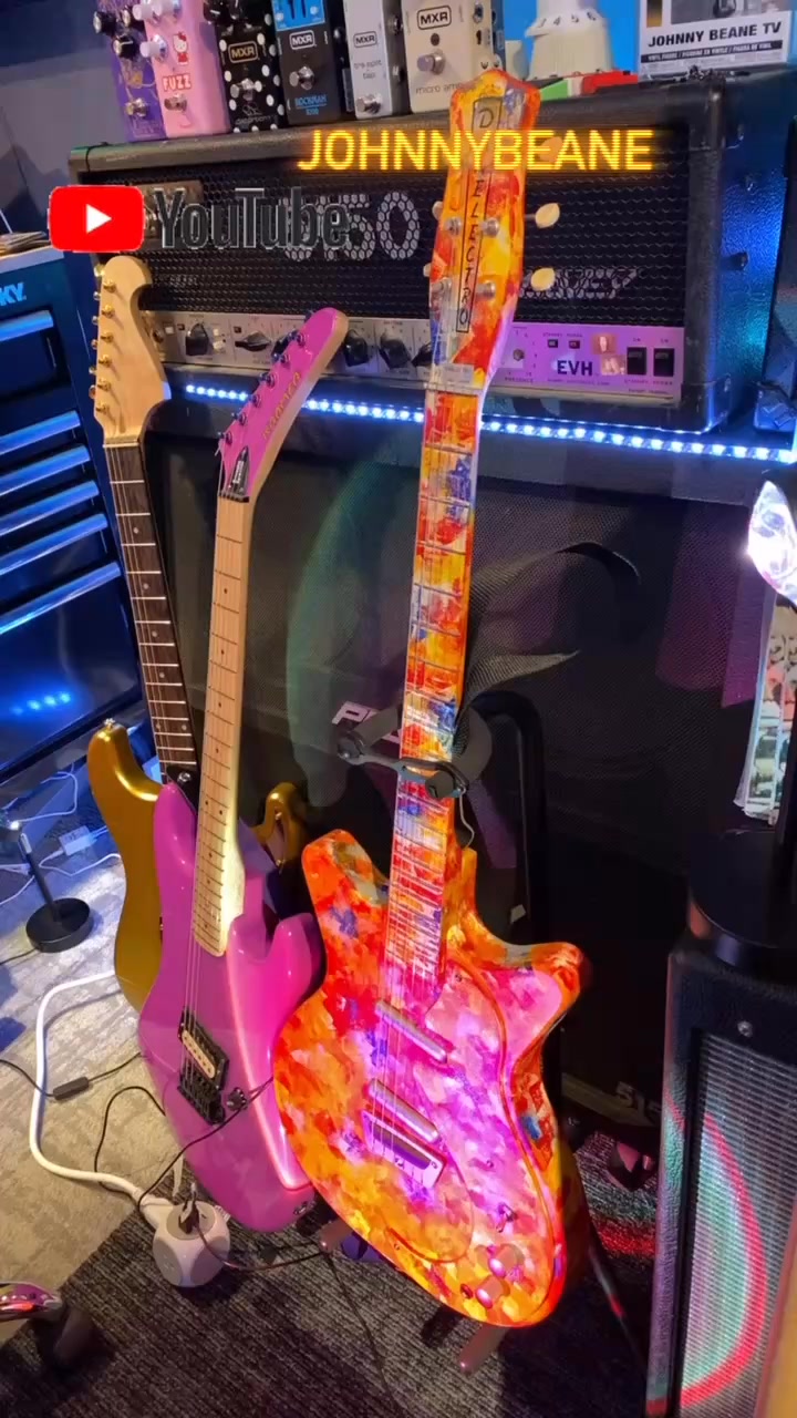 Here is the actual guitar - the Dan Electro (DC-59) that Eric
