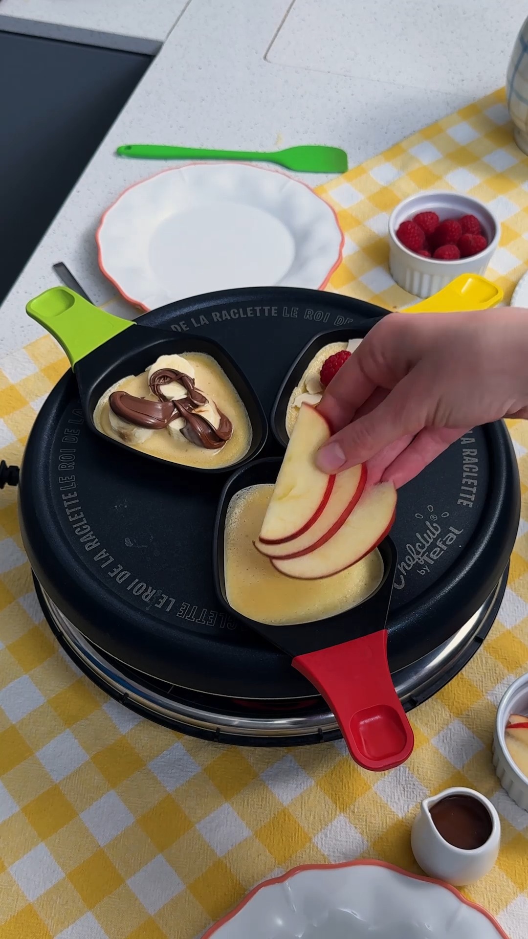 Crêpes party avec une machine à raclette ! Pour un bon moment à ...