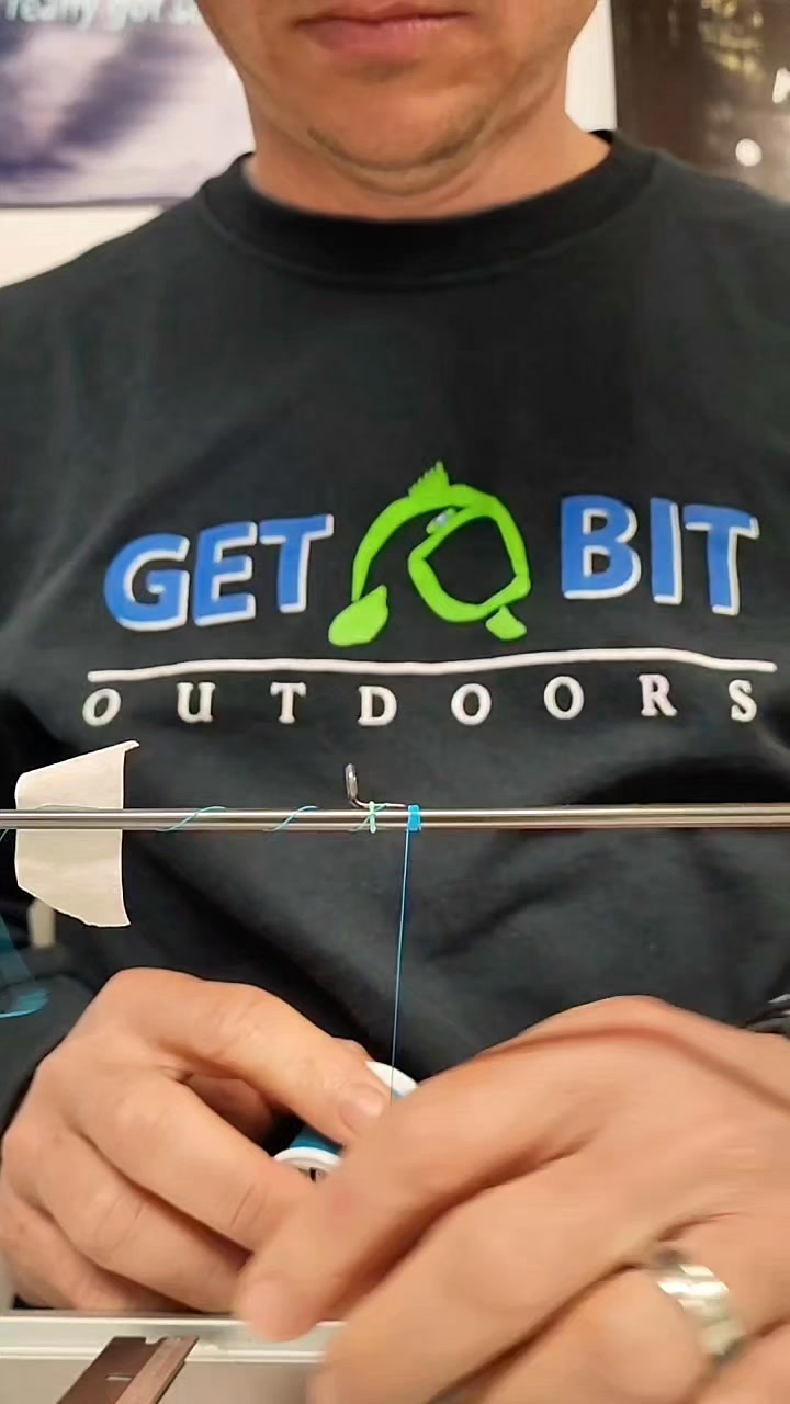 Wrap Guides & Apply Finish Without Power. Building your own custom rod ...