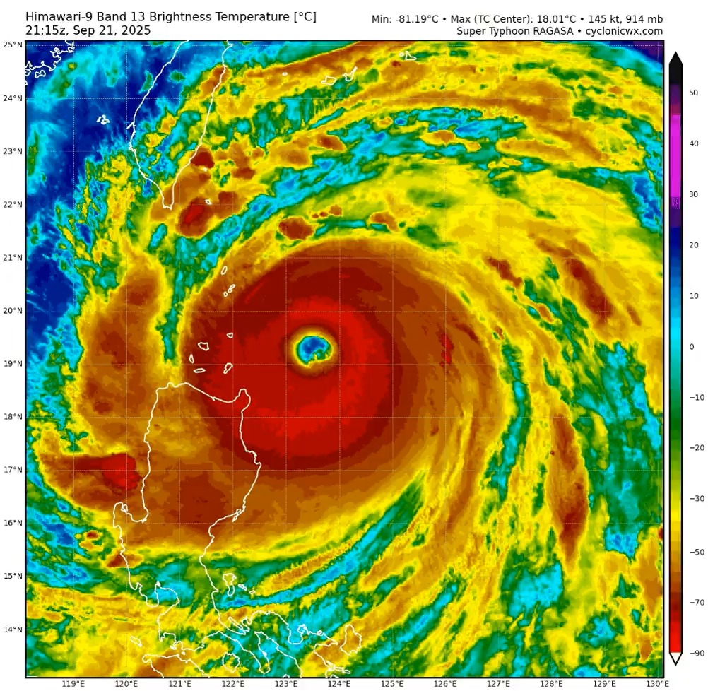 215-kph Super Typhoon #NandoPH a few hours away from crossing the ...