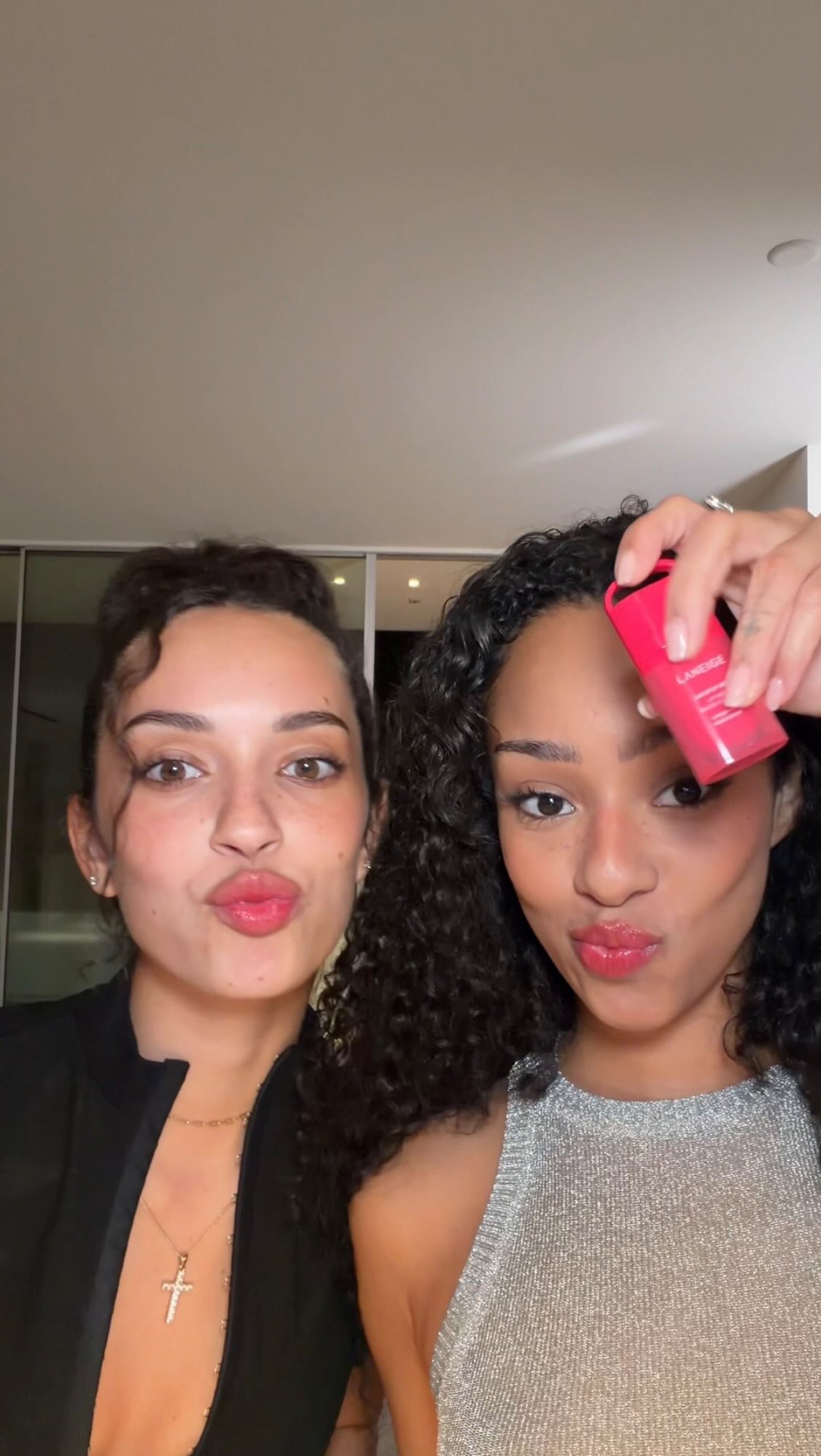 DANON 🤝🏽💗 K‑POP PINK Backstage with Katseye’s Daniela, Manon and our ...
