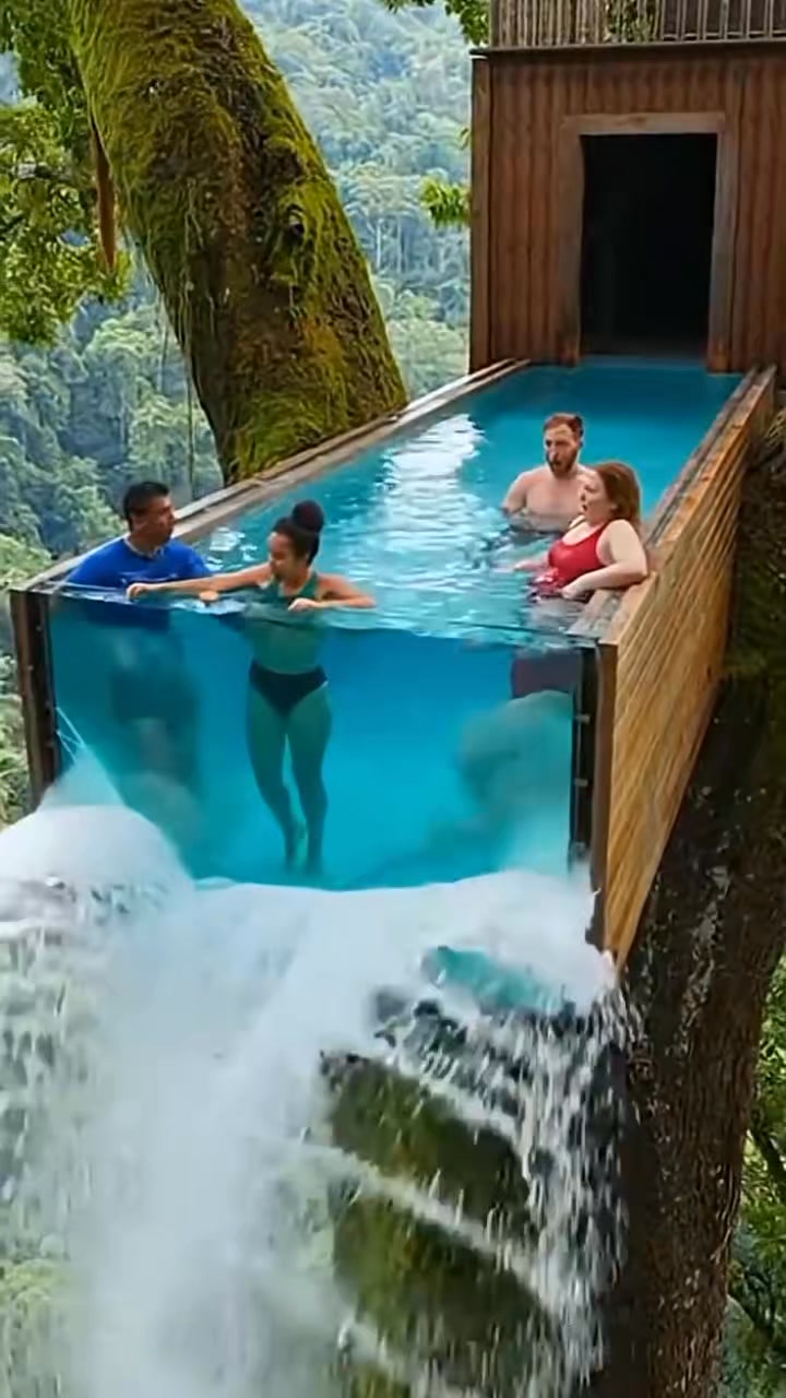 Infinity Pool Falls Apart!#viraltiktok #fypシ゚viral🖤tiktok #skyfall # ...