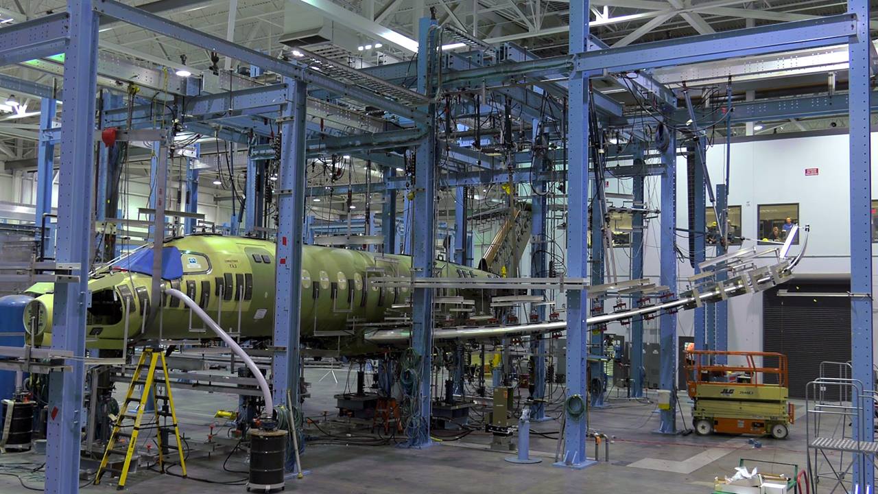 Cessna - Citation Longitude Wing Bend Test
