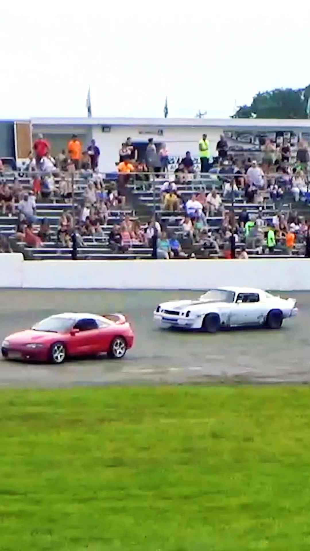 Spectator Drag Multi-lap shootouts were a blast while they lasted! 🙌🏁 # ...
