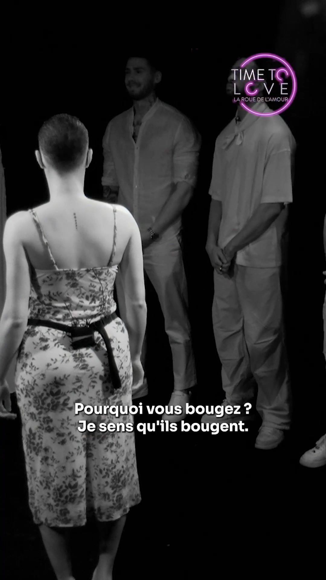 m-lanie-se-retrouve-dans-la-chambre-noire-avec-4-hommes-timetolove