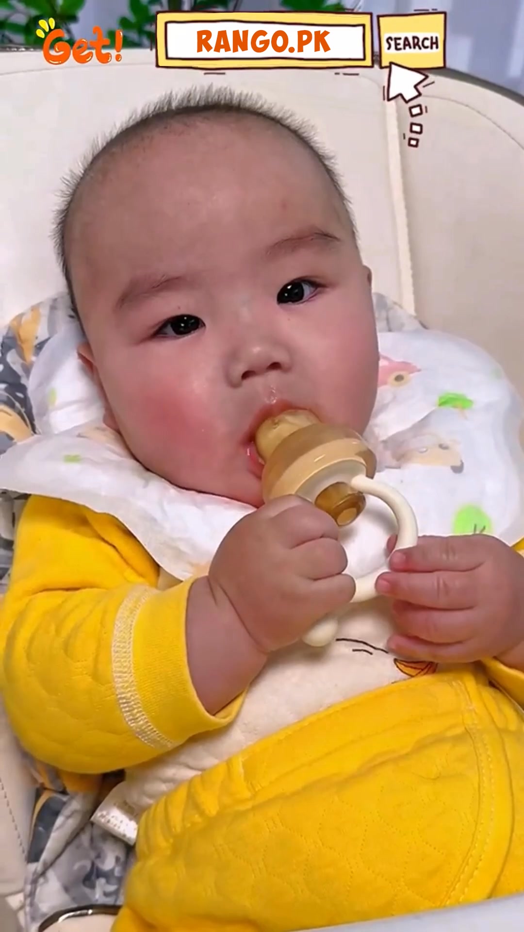 Moms love it 💕 No more mess while feeding fruits to your little one ...