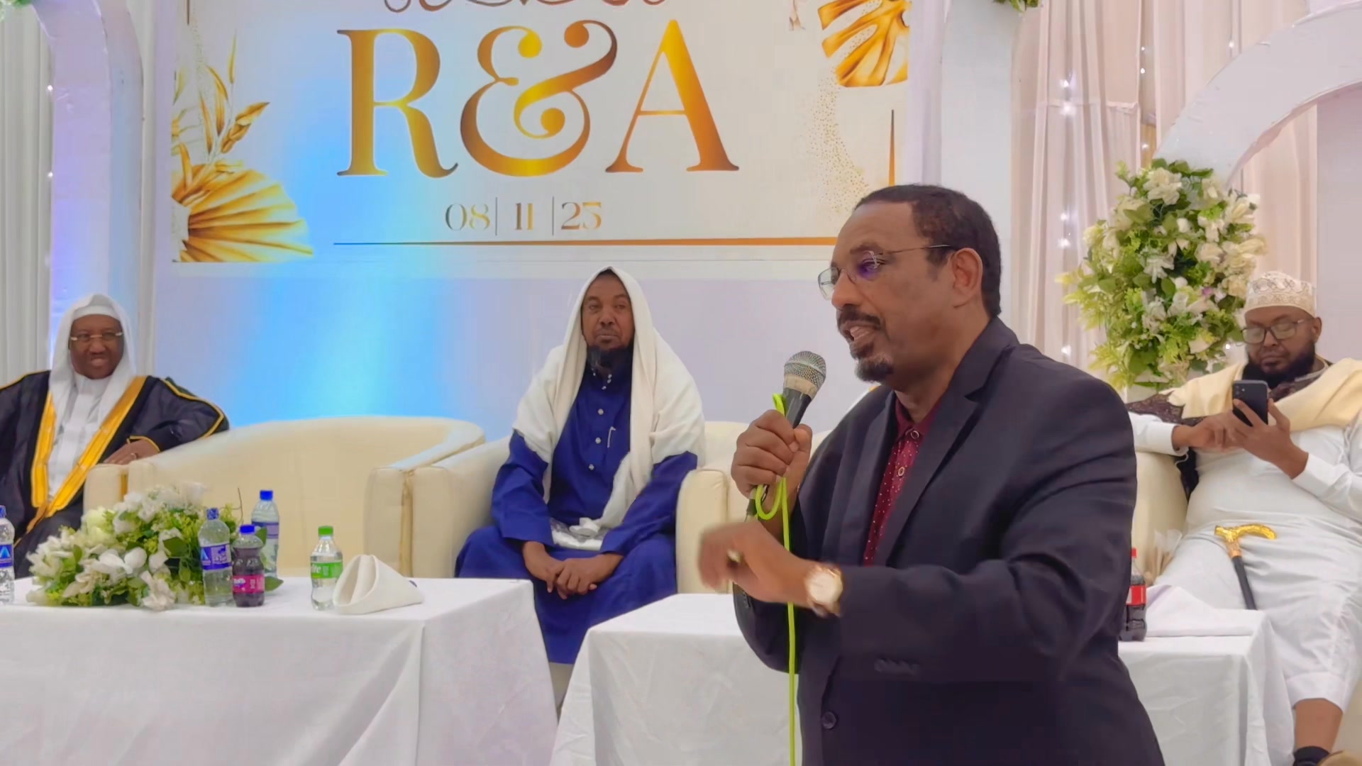 10 Hadii ay Soomalinimo Udhimanayso 6 Waa sade, Mohamed Siyaad Oo ...