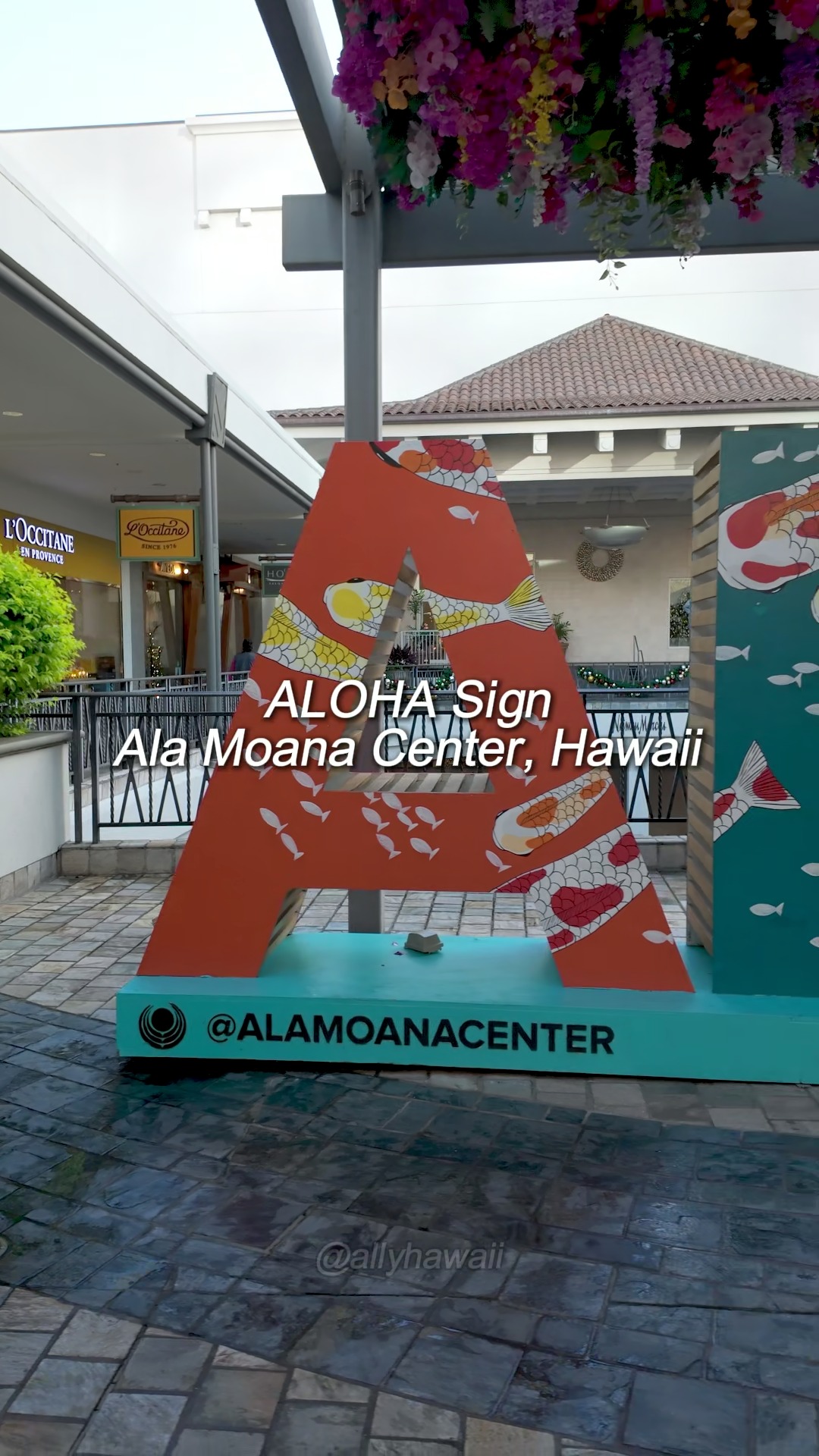 Aloha Sign at Ala Moana Center. Honolulu, Hawaii. 😎😃🤙 12.2025 #aloha # ...