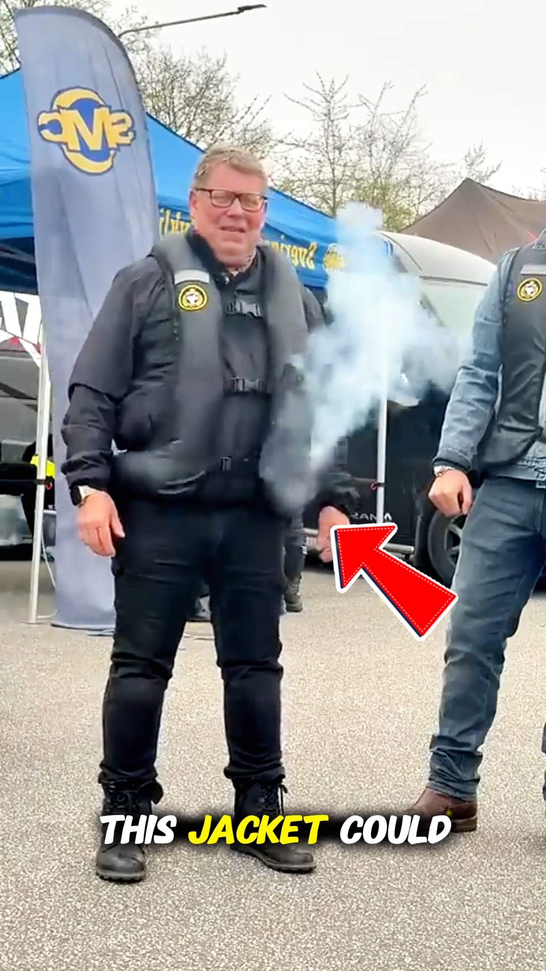 Instant-Inflating Airbag Jacket Smart Airbag Jacket That Instantly ...