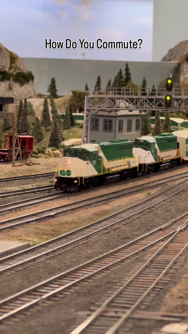 Rolling through the curve like a real commuter run 🚆 This GO Transit bi ...