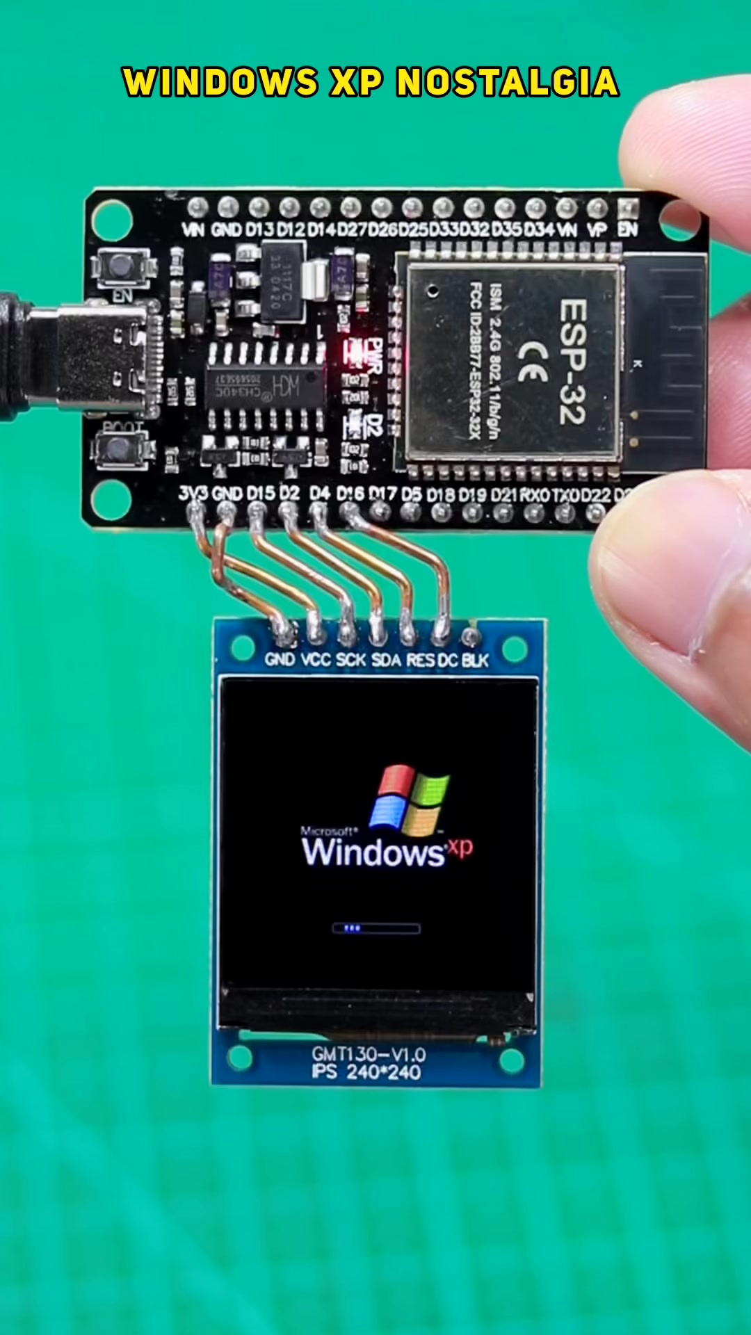 Windowsデスクトップ echo this mini LCD shows Windows XP animation #fbreels #technology