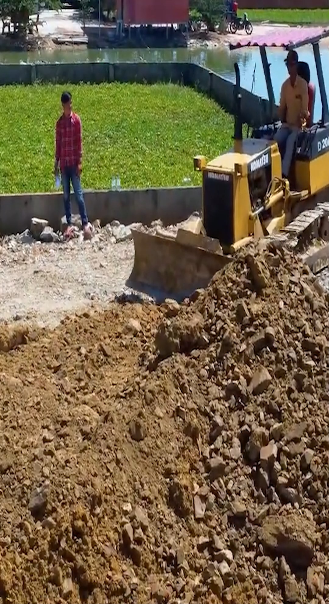 Bulldozer and Dump Truck Activities at the Project Site #dozer # ...