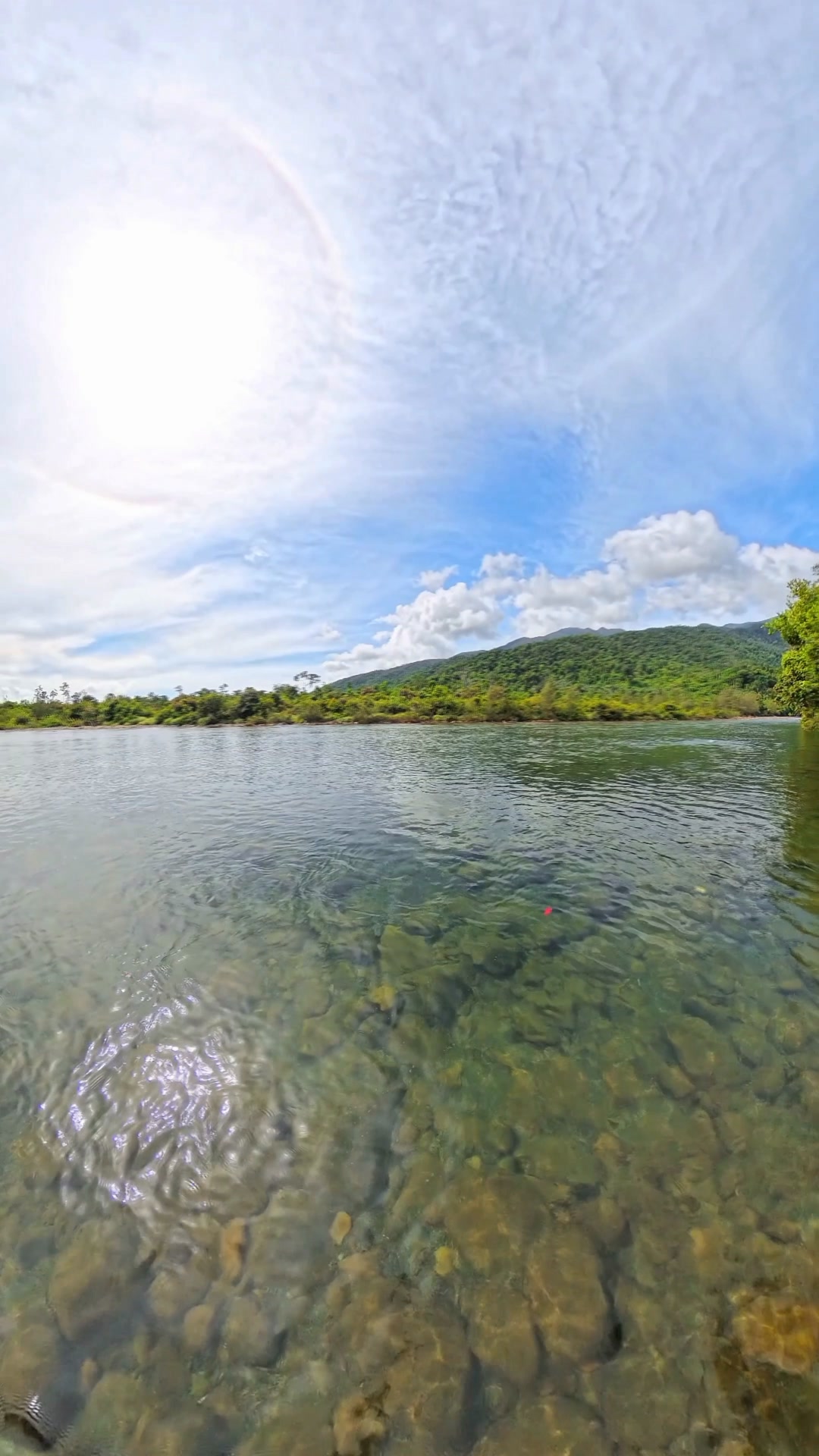 RIVERSIDE CAMP | Ang ganda ng lugar na ito—may napakalawak na ilog at