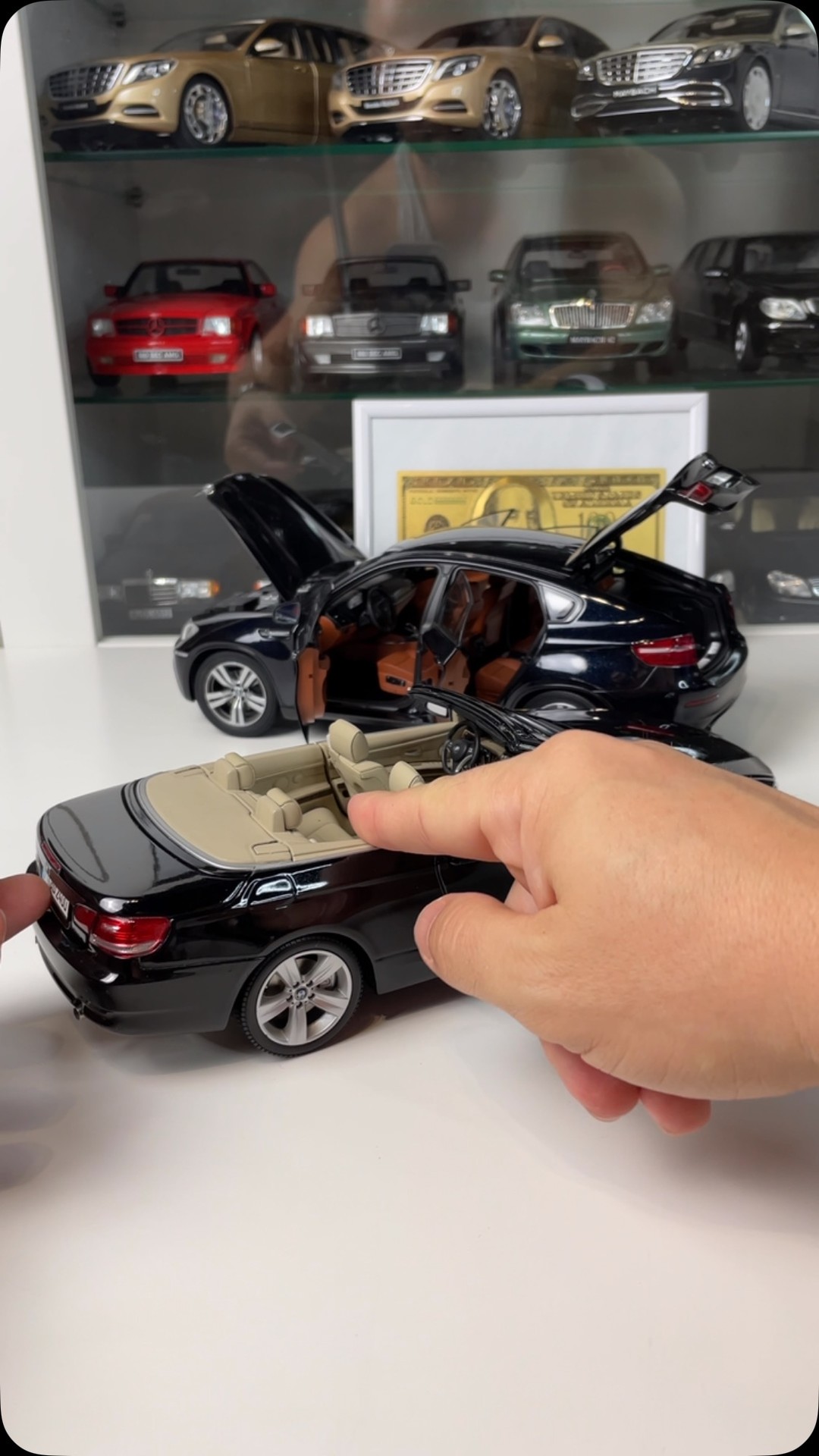 1:18 BMW Z4 with working roof by Kyosho