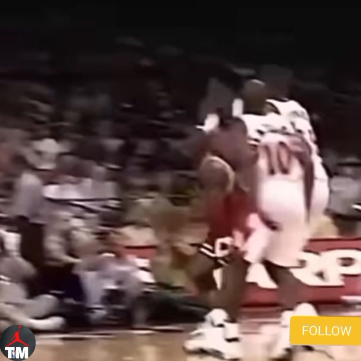Michael Jordan back side layup 😱🔥🐐 ️ #michaeljordan #backsidelayup #NBA ...