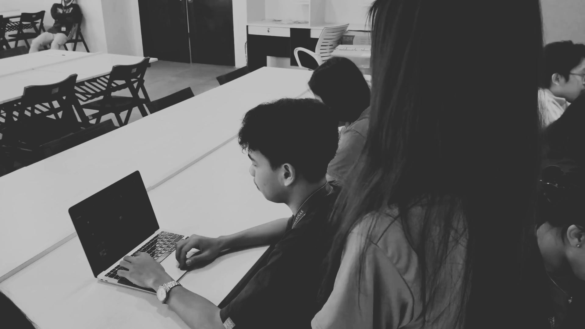 𝐃𝐢𝐬𝐜𝐨𝐯𝐞𝐫 𝐊𝐧𝐨𝐰𝐥𝐞𝐝𝐠𝐞 𝐚𝐭 𝐘𝐨𝐮𝐫 𝐅𝐢𝐧𝐠𝐞𝐫𝐭𝐢𝐩𝐬! KLD College Learning Commons ...