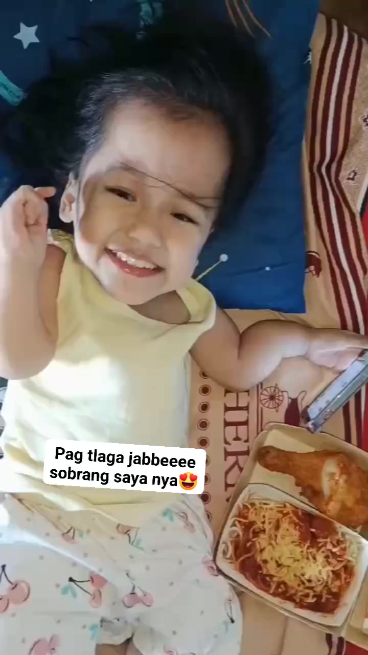 Super happy😍😍 #happy #enjoy #jollibee #fbreelsvideo #virals | Irene ...