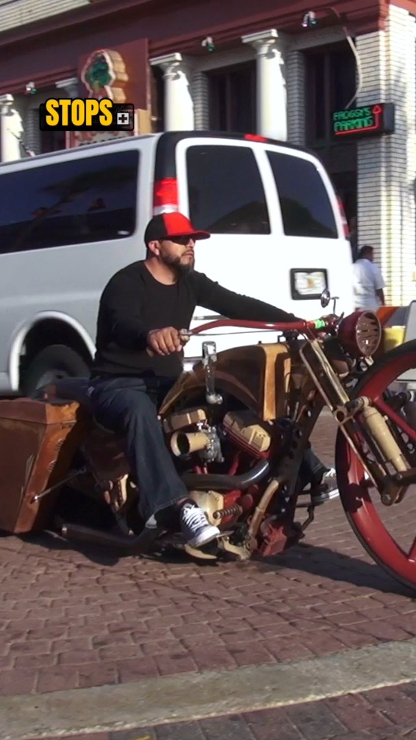 Custom Motorcycle Rolling Through Main Street #motorcycle #motos # ...