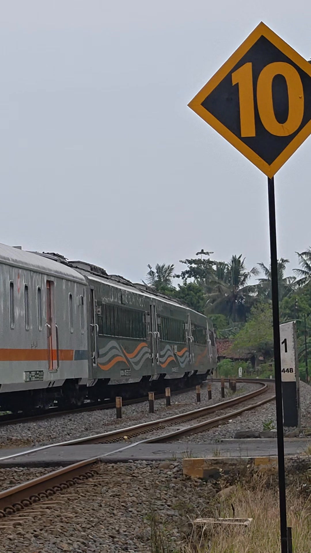 the Manahan train passes #keretaapiindonesia #indonesiarailways # ...