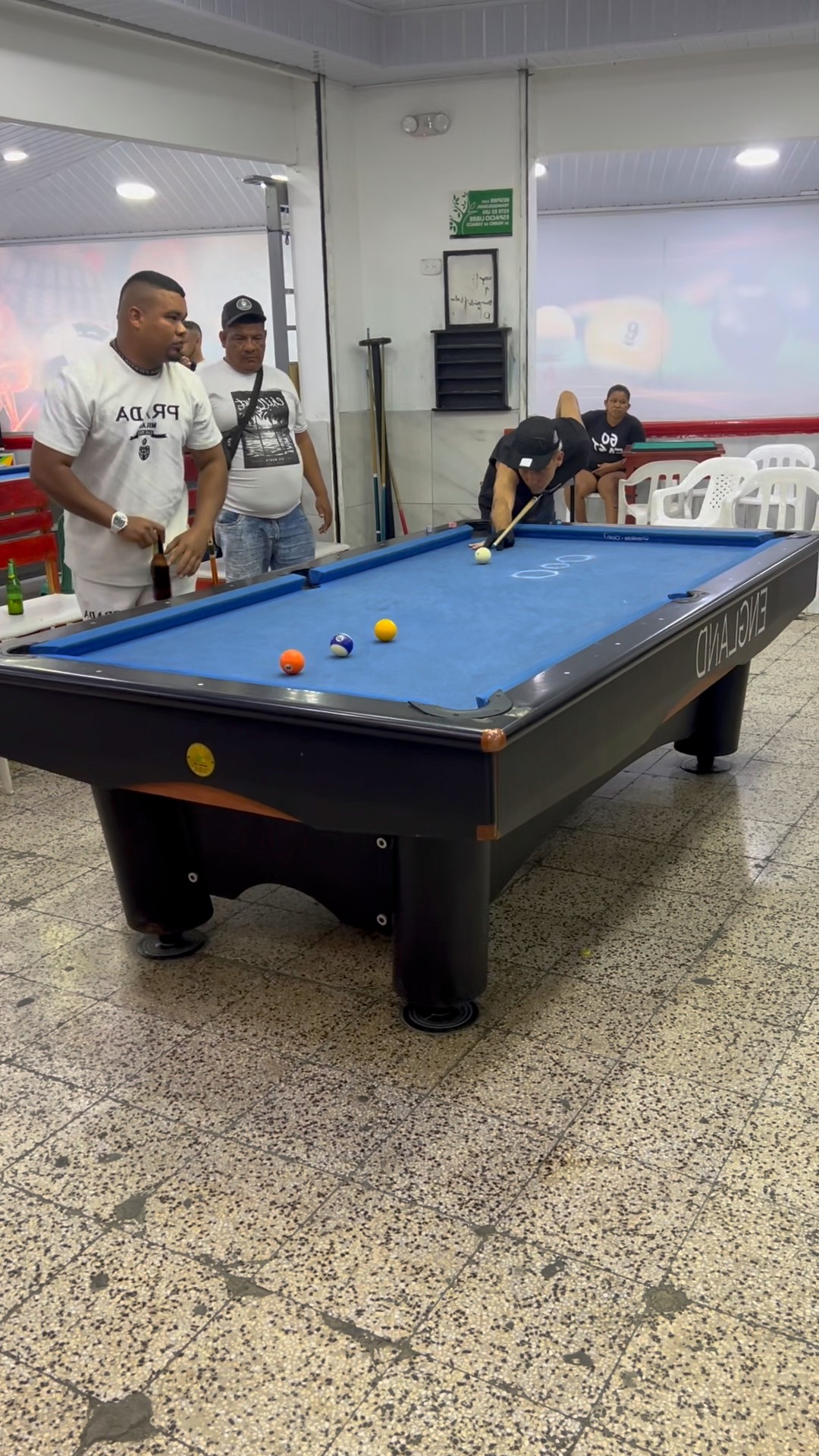 Estos tres jugadores logran hacer los retos 🎱 #pool #billiardschallenge ...