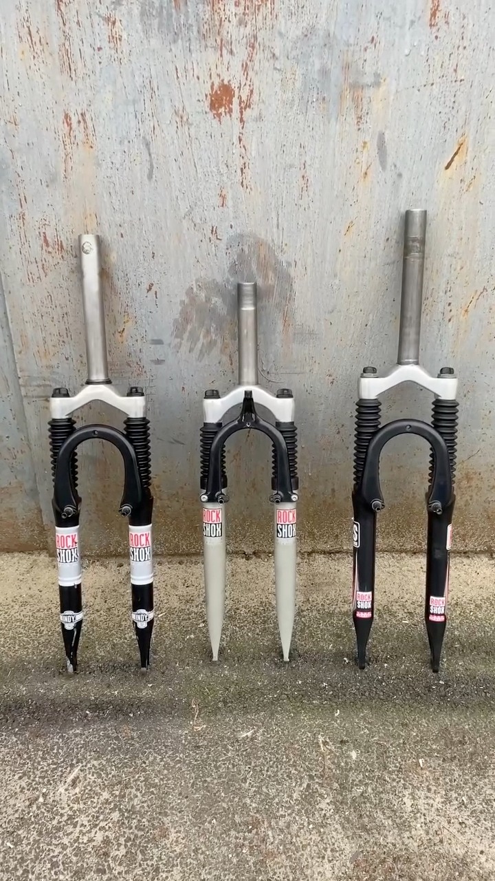 The RockShox Indy XC was introduced in 1996. It has been working