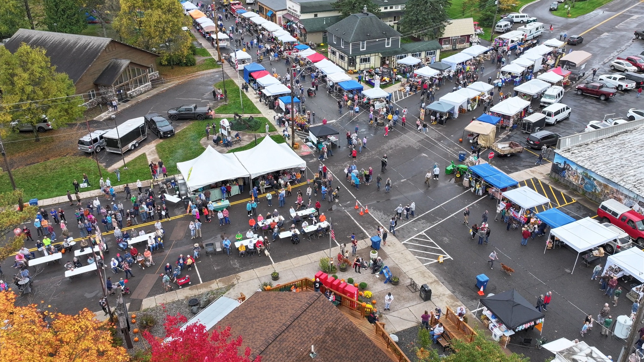 We can't wait to see town full of visitors this weekend for Cable Area ...