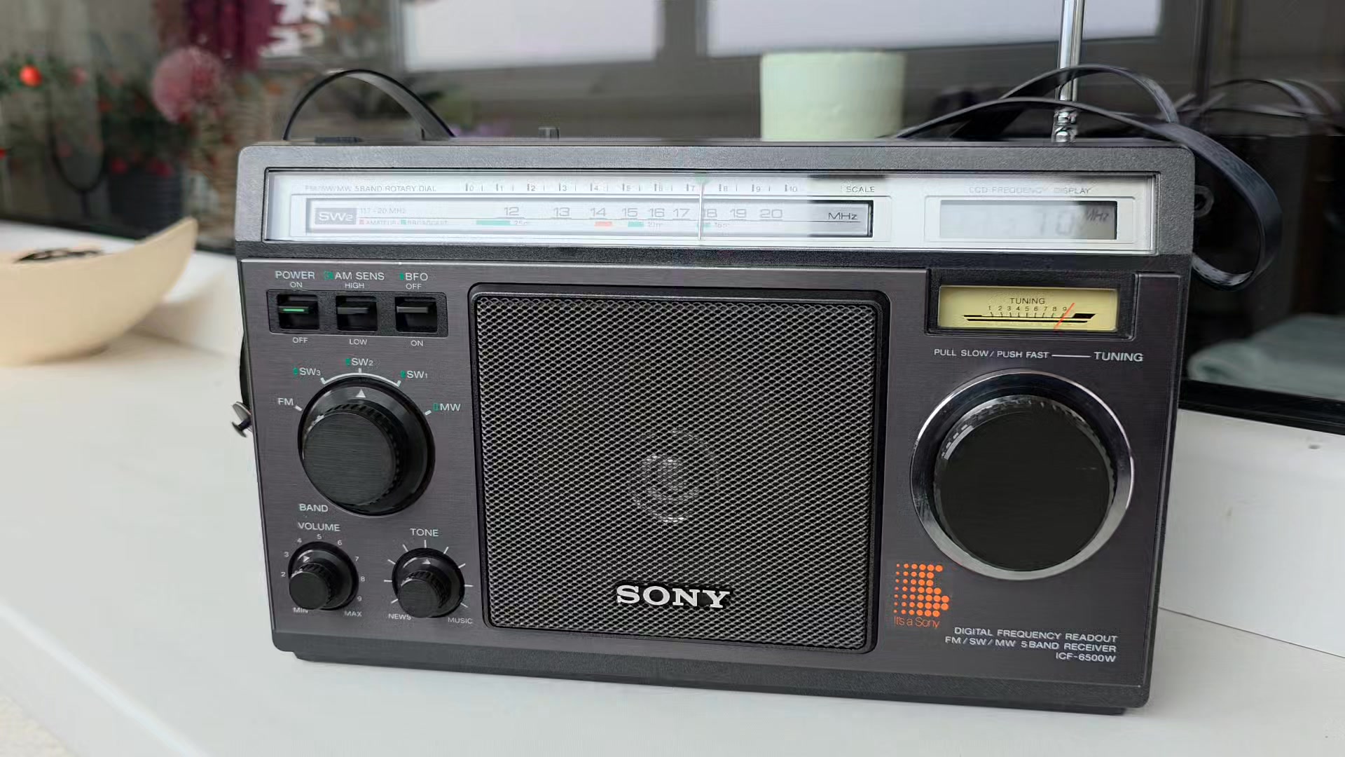 Sony ICF-6500 radio specifications and features