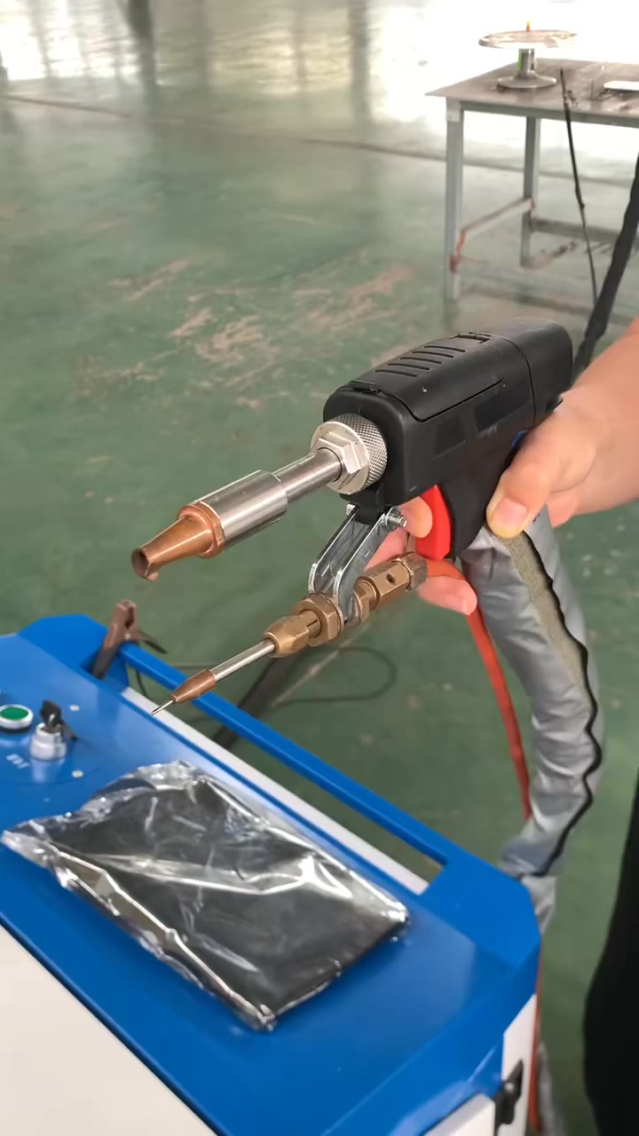 🛠 Fix it in seconds and get back to work. Forget about bulky welding ...