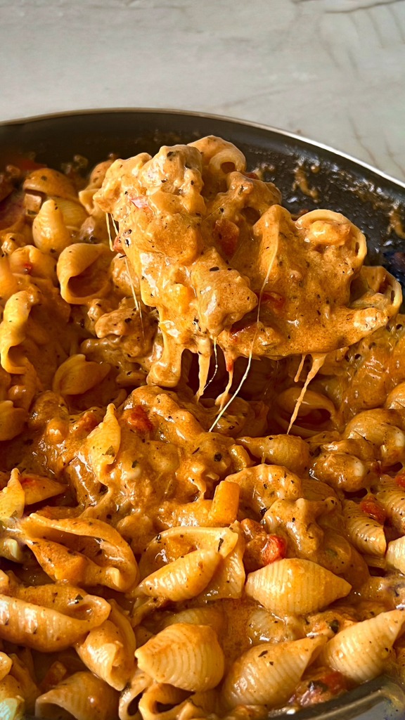 Step By Step Guide To Adding Seasonings To White Flour Reference: Fajita Chicken Mac N Cheese Pasta Classic Mac N Cheese