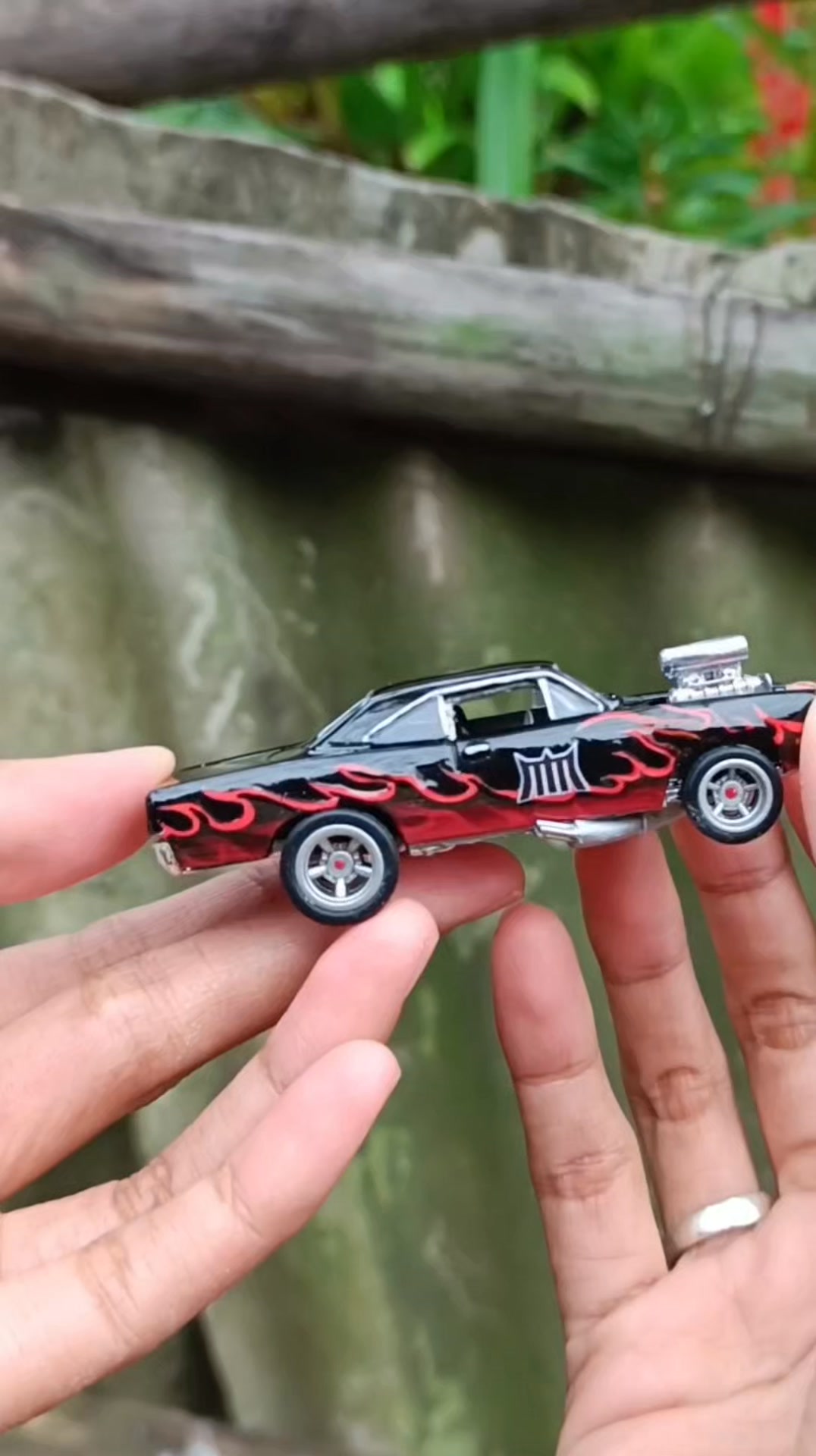 Acceleracers Spine Buster Metal Maniacs with RR5SP wheels