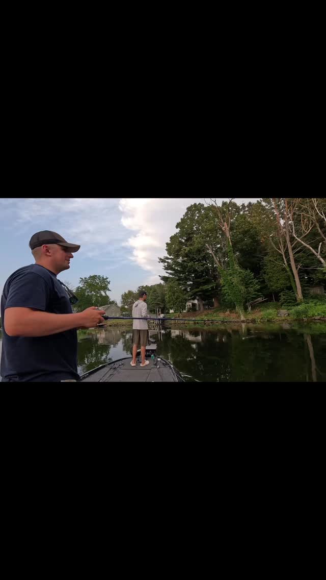 The A-rig is such a fun bite. I was burning it over some shallow grass ...