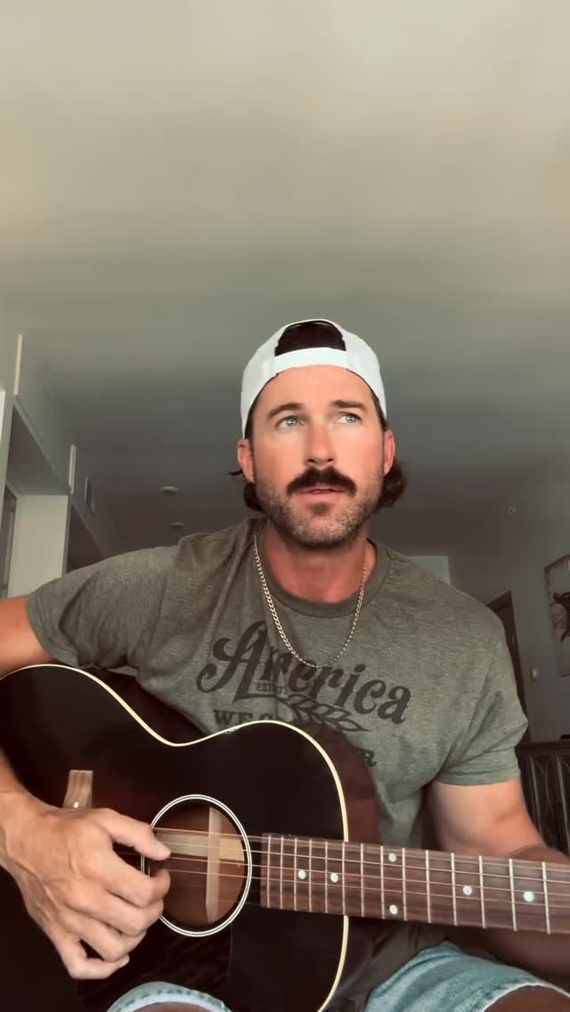 Riley Green covering Afroman's “Crazy Rap (Colt 45 & 2 Zig Zags
